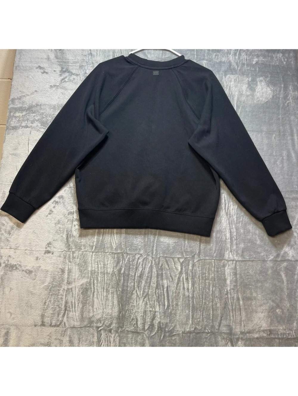 VSX Victoria's Secret Women's Crewneck Performance Sweatshirt Black Medium - Picture 2 of 7